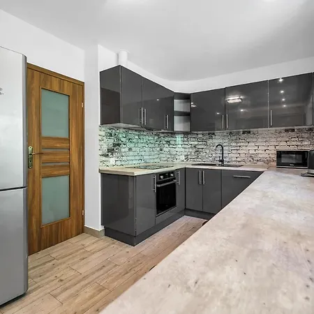 Apartment Bemowo Spacious By Rentujemy Warsaw